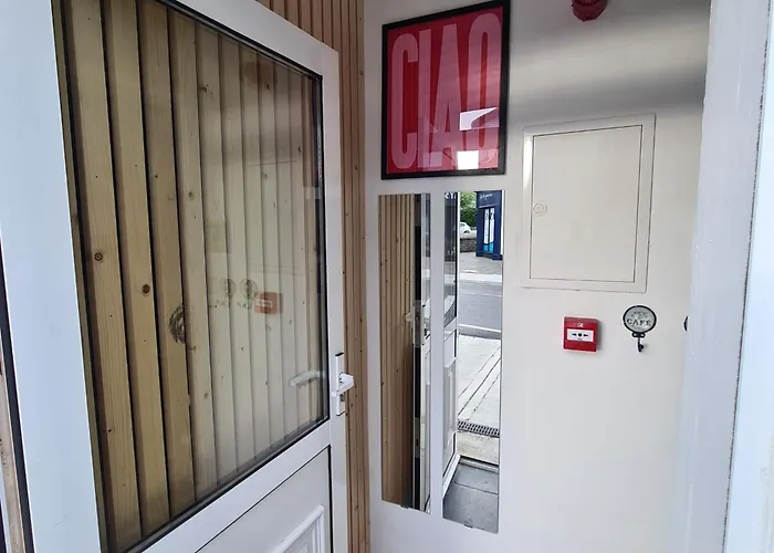 Apartment Zebra Rhode